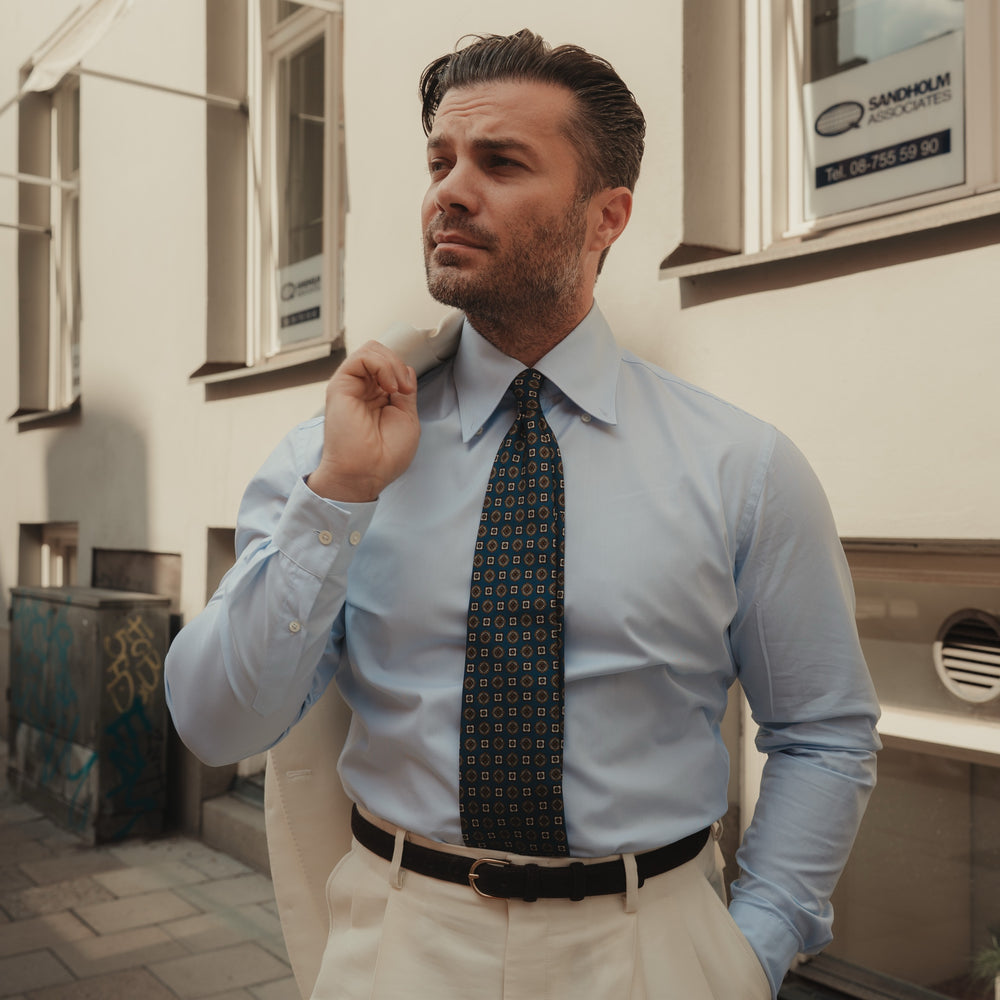 
                  
                    SERENO button-down light blue zephyr shirt
                  
                